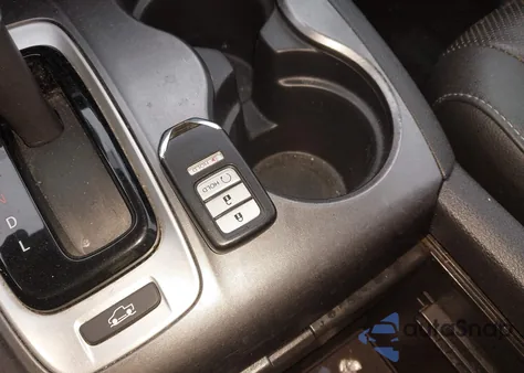 2019 Honda Ridgeline Rtl z USA, uszkodzony, nr VIN 5FPYK3F59KB001595